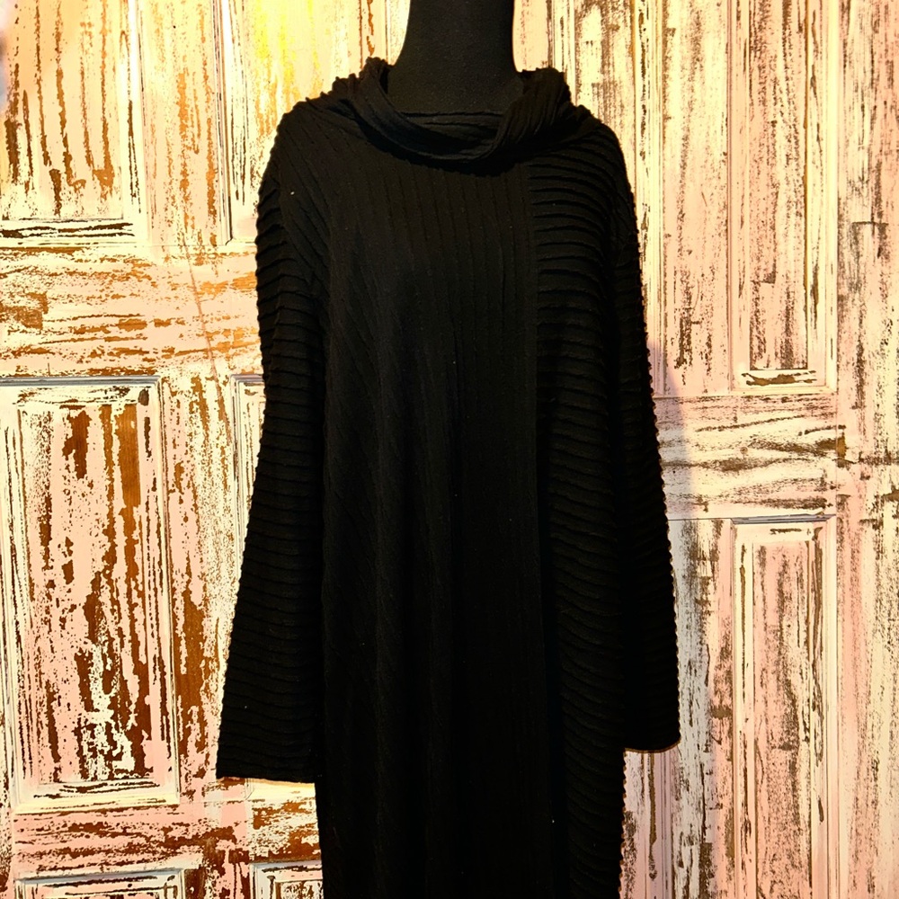 Chalet Black Ribbed Tunic Top long sleeve sweater